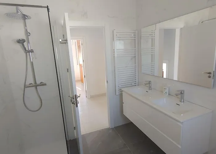 Vista Villa *